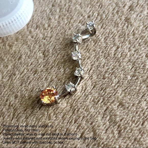 ✨2/$15✨ Pendant: Pendant with Orange & Clear Stones, 4 cm 🛍 Bundle Me! - Picture 4 of 13
